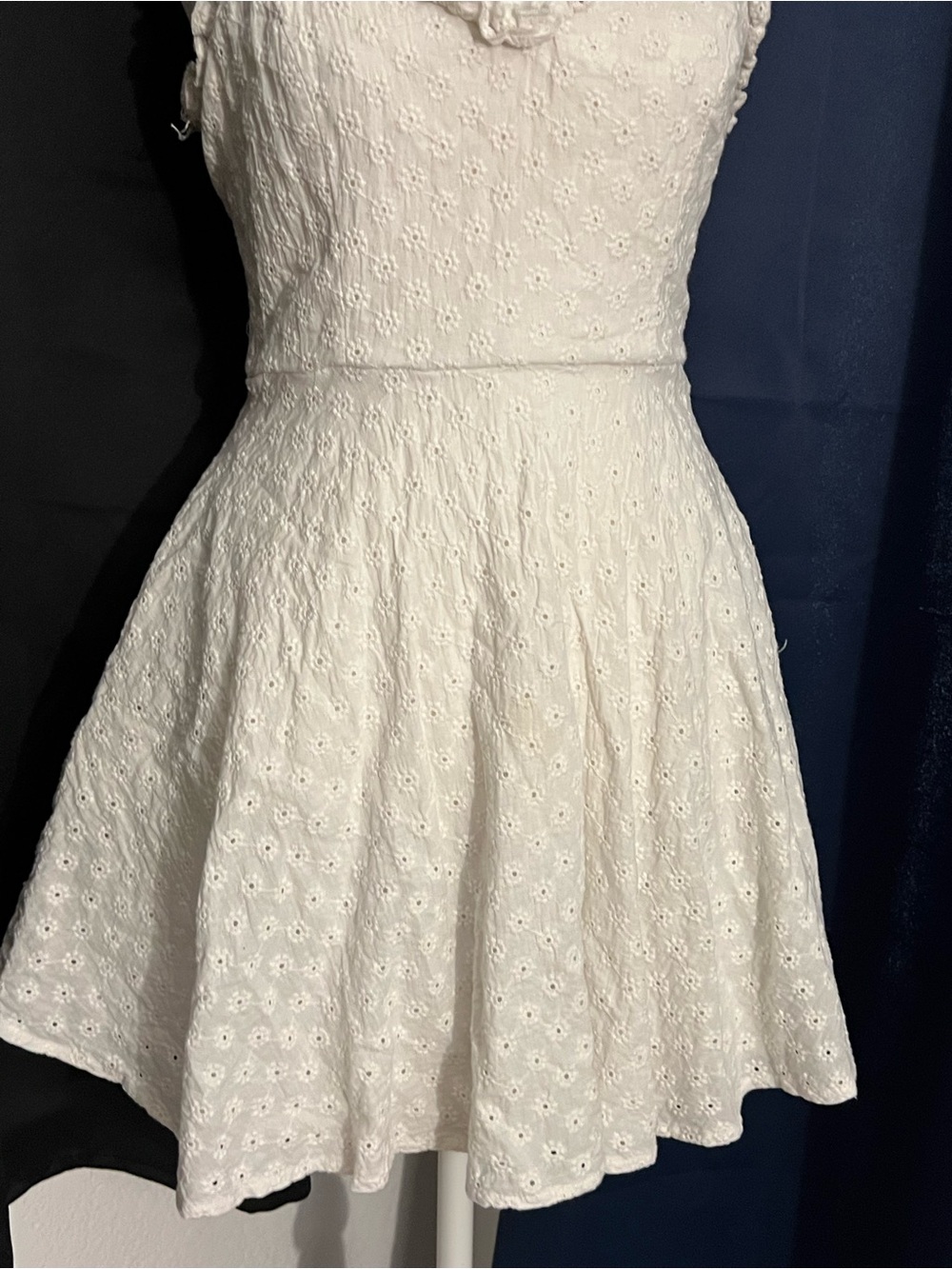 Trixxi White Eyelet Mini Dress Women’s Medium Ruffle Strap Cottagecore Sundress - Picture 3 of 8